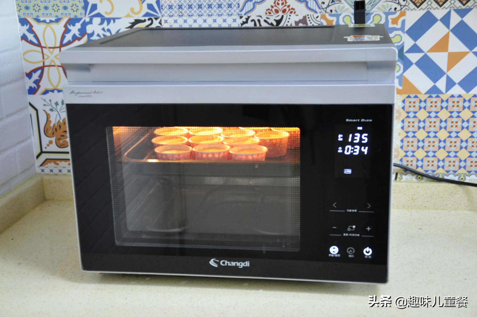 超萌兔蛋糕制作过程,怎么给兔兔做生日蛋糕