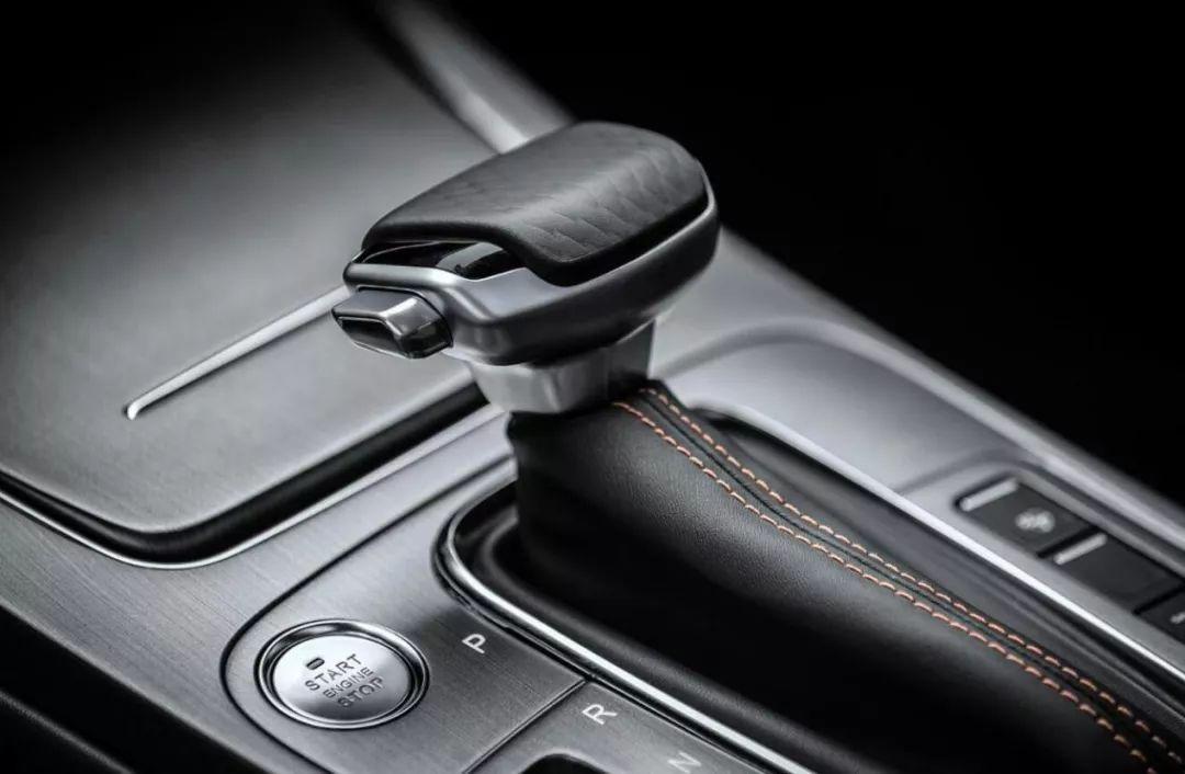 过硬产品质量+无忧售后保障，长安欧尚X7不做昙花一现的“黑马”