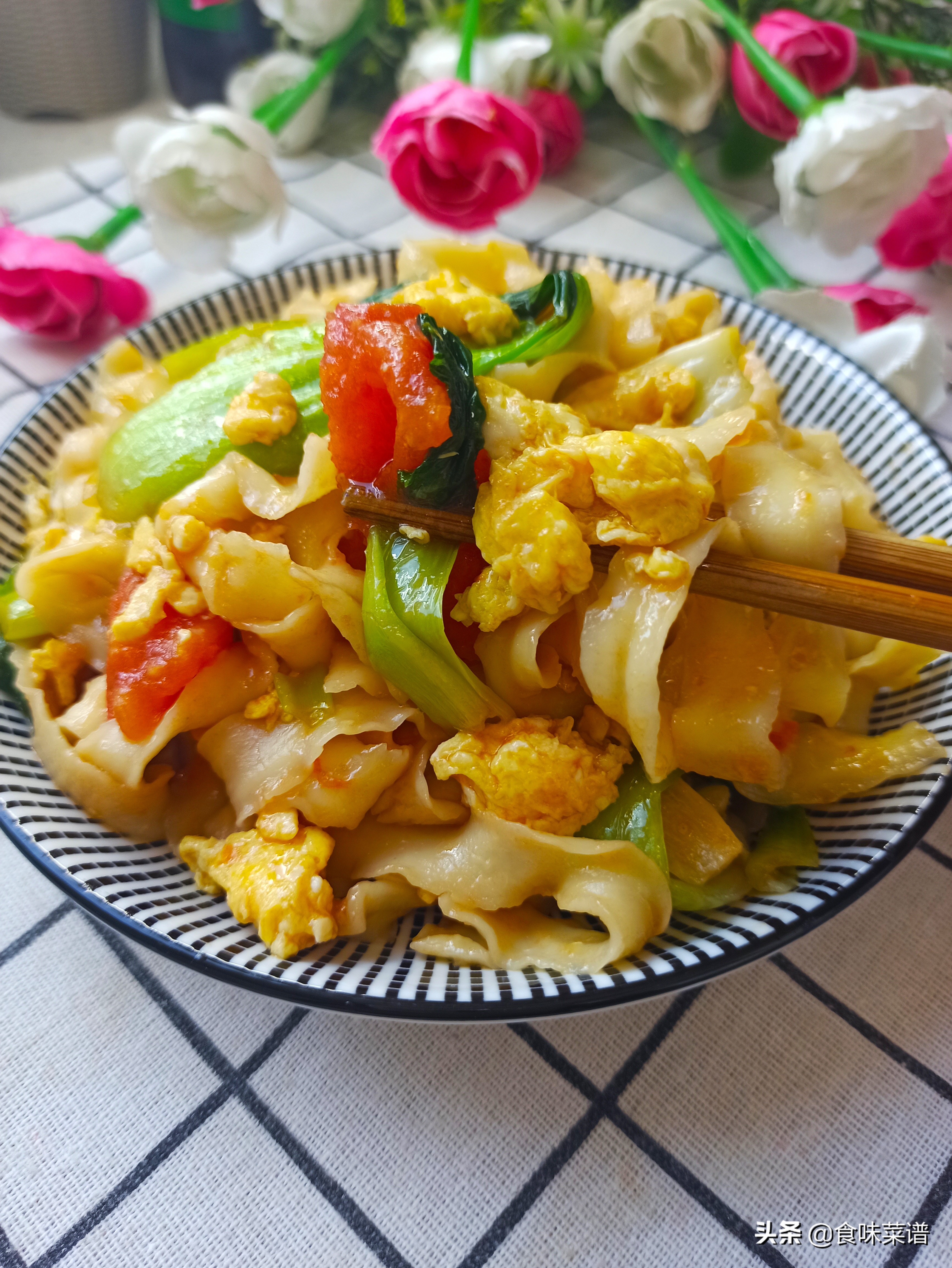 怎么炒刀削面才能不干,饭店削面和面的正确方法