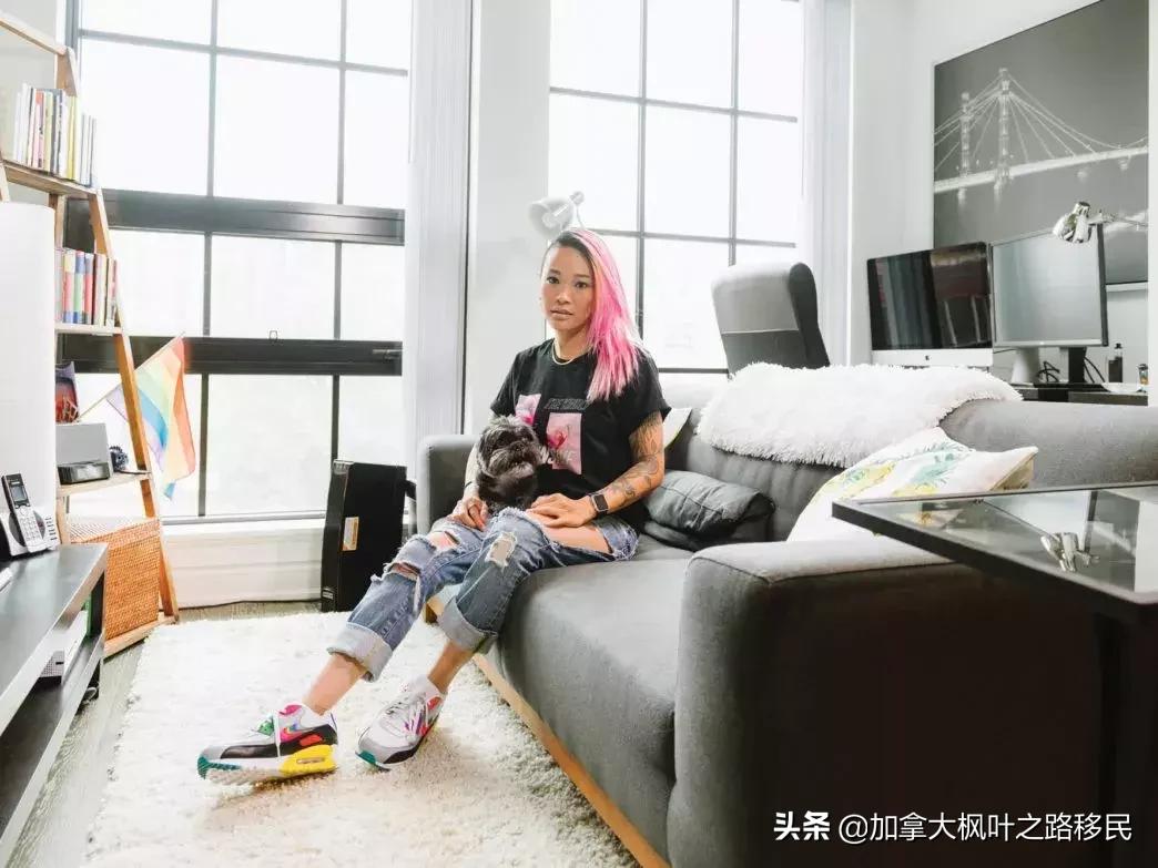 加拿大华人年收入500万,加拿大最低年收入多少钱