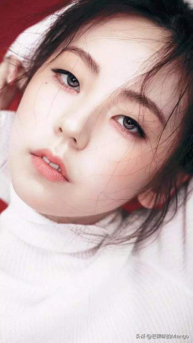 周冬雨单眼皮搭配,韩国单眼皮女明星眼妆金高银