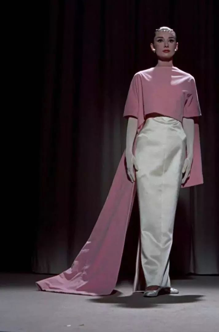 粉色原来是男性代表色吗,粉色系高级色