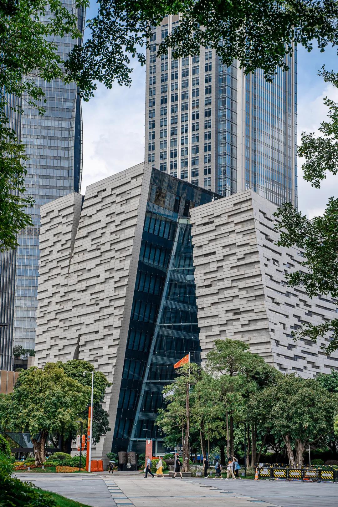 收藏这篇广州超全书店指南，17家一次逛个够