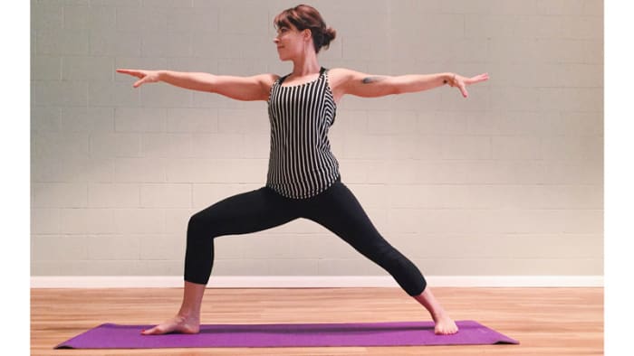 足弓塌陷骨盆旋转如何锻炼,足弓塌陷瑜伽动作如何矫正