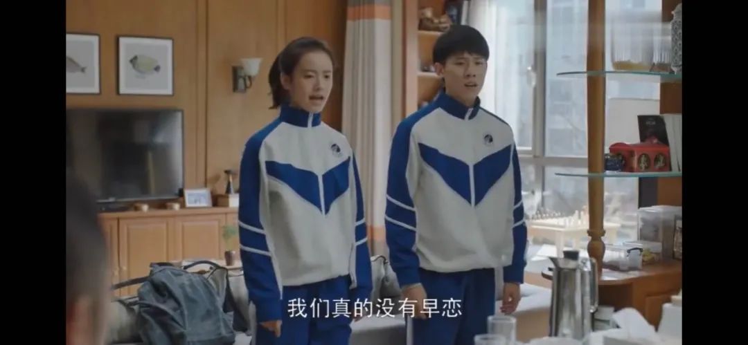 女儿早恋失败妈妈的正确做法,孩子早恋妈妈的正确引导