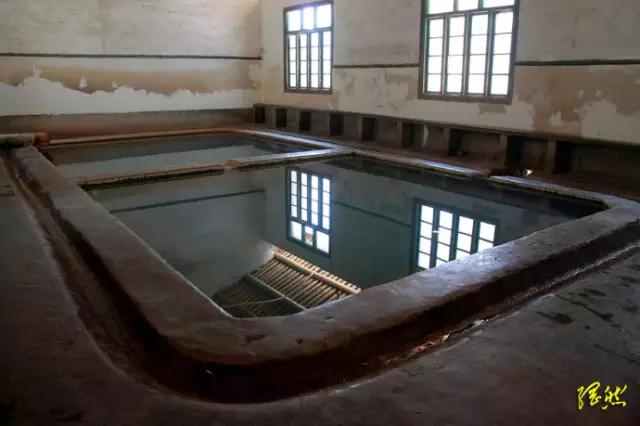 汤池泡温泉最佳地方,喝一碗大碗茶好解渴