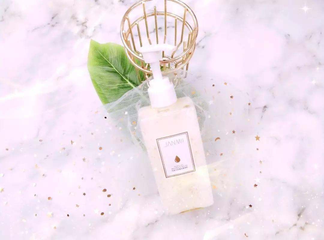 保湿的身体乳公认最好用,抹了身体乳皮肤干燥起皮