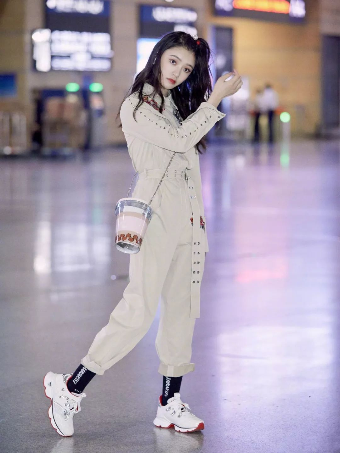 老爹鞋冬日时尚搭配图欣赏,一双老爹鞋穿四季