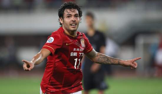 国足又添3名归化入籍球员，“锋线新组合”的攻击能力将出现转机