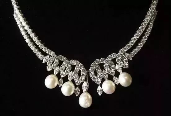 流水的“七色战队”,铁打的珍珠胸针