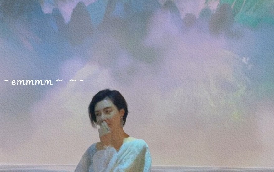 车晓已瘦成“纸片人”，衣服还要靠夹子夹住，频摸鼻子疑身体不适