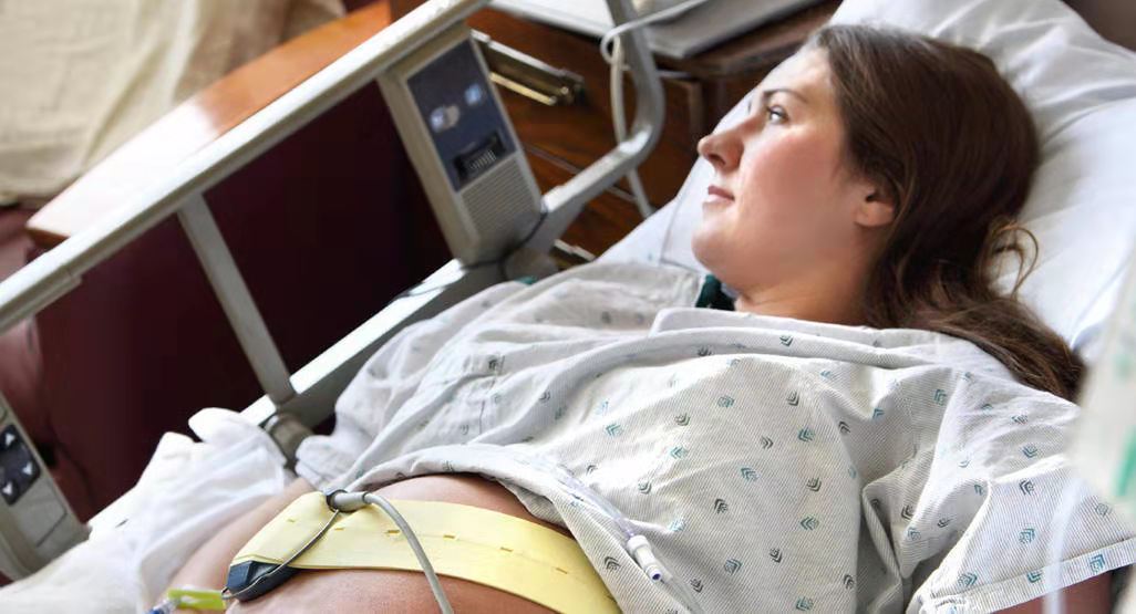 怀孕40周宫颈不成熟可以催生吗,孕38周可以塞水囊球催生吗