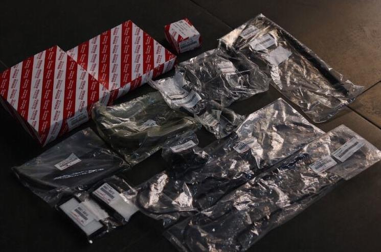 老车翻新：修复2005年凌志LS430，V8自吸大排量，一代神话再复活