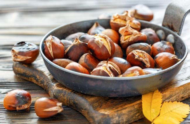 剥板栗小妙招不用上火,怎样剥板栗又快又好