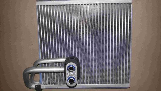 modely左前底盘漏水,modely漏水问题改进了吗