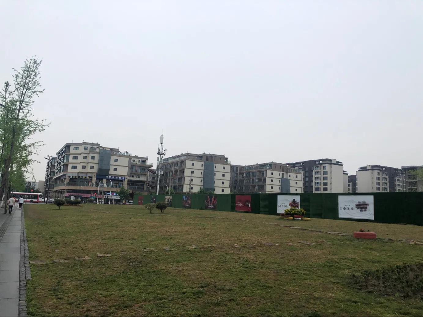 港汇恒隆广场高端顶级商圈,港汇广场