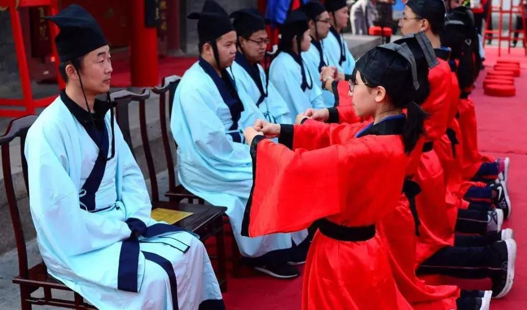 武林礼仪讲究多！过去人们如何拜师？