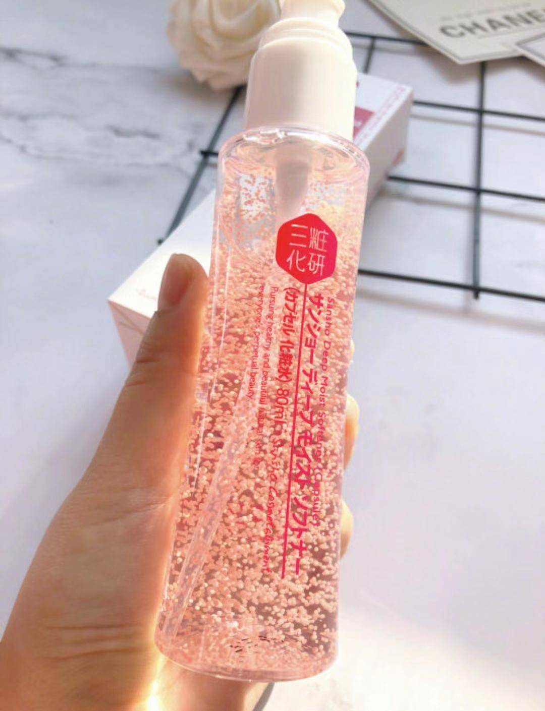 舒缓修复肌肤精华水,精华水抗老修复