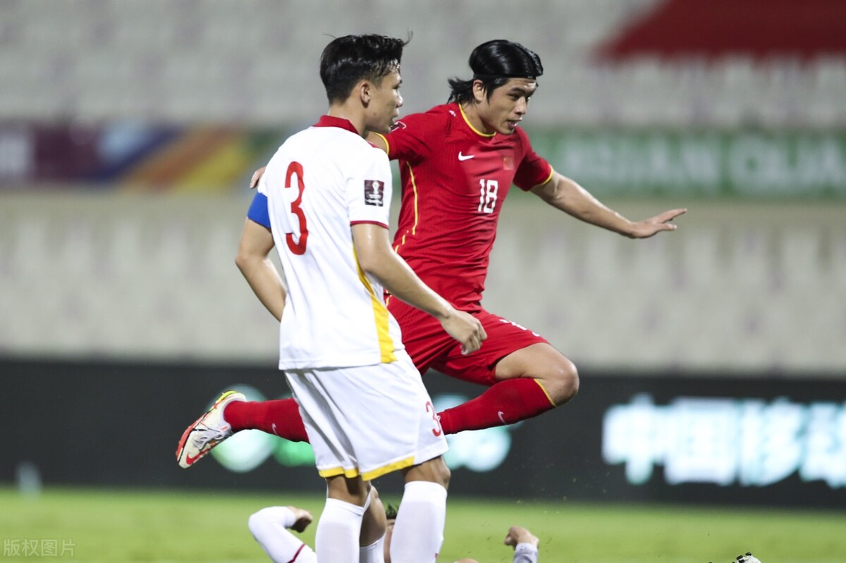 一起看国足,国足战术前瞻破釜沉舟敢于亮剑