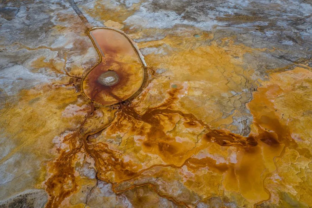 上帝打翻了调色盘，让西北这7种颜色美到窒息