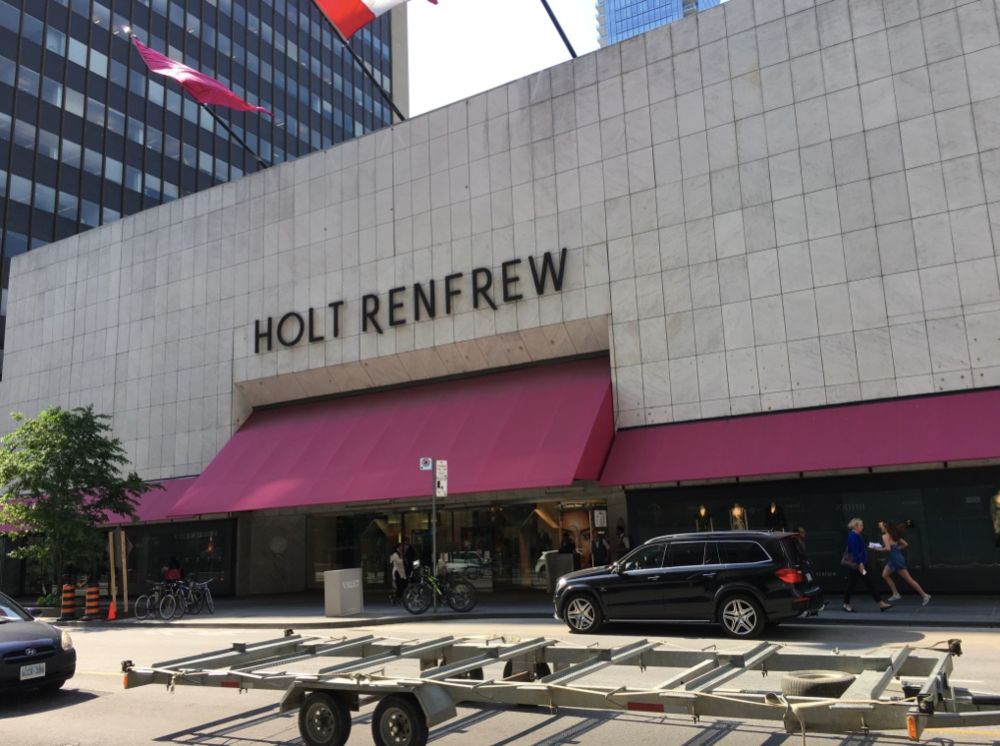 当全球奢侈品店里,不再有“中国大妈”