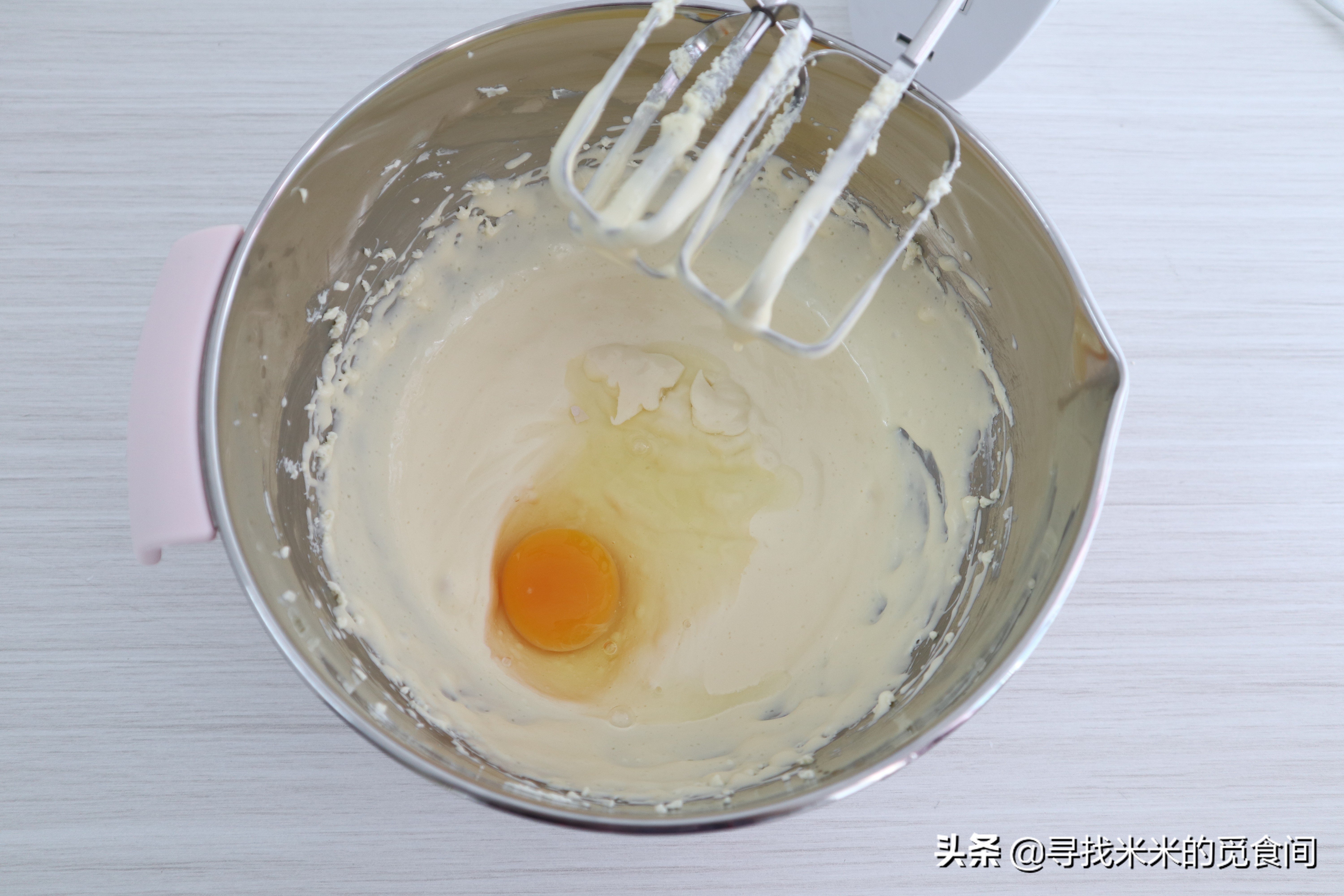 风靡ins的巴斯克芝士蛋糕配方曝光,正宗烘焙8寸巴斯克芝士蛋糕做法