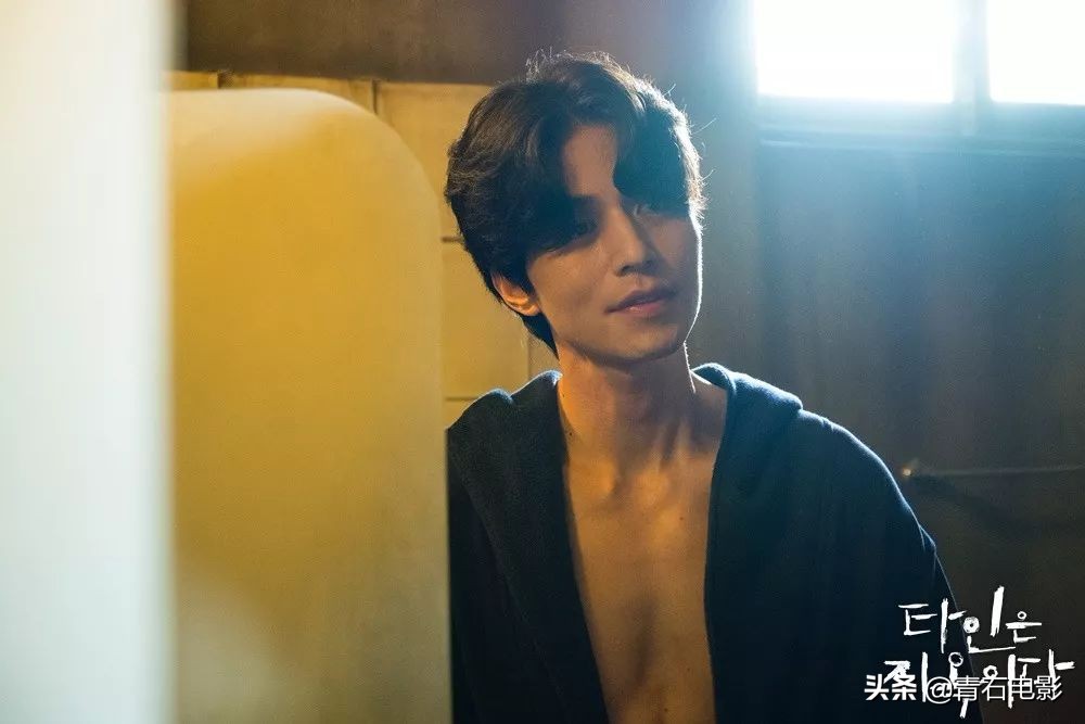 推荐一部最近在看的韩剧囚犯医生,2019必看十部韩剧囚犯医生完结