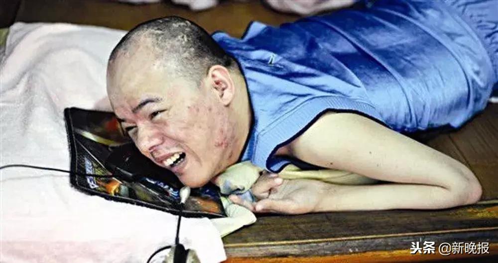 90后独腿搬运工,独腿搬运工生活像一把无情的刀