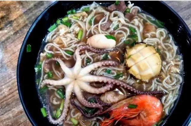 南宁天价米粉事件 (南宁天价米粉356元一碗后续)