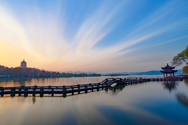 杭州必打卡景点人气榜,杭州旅游必须去的十大景点推荐