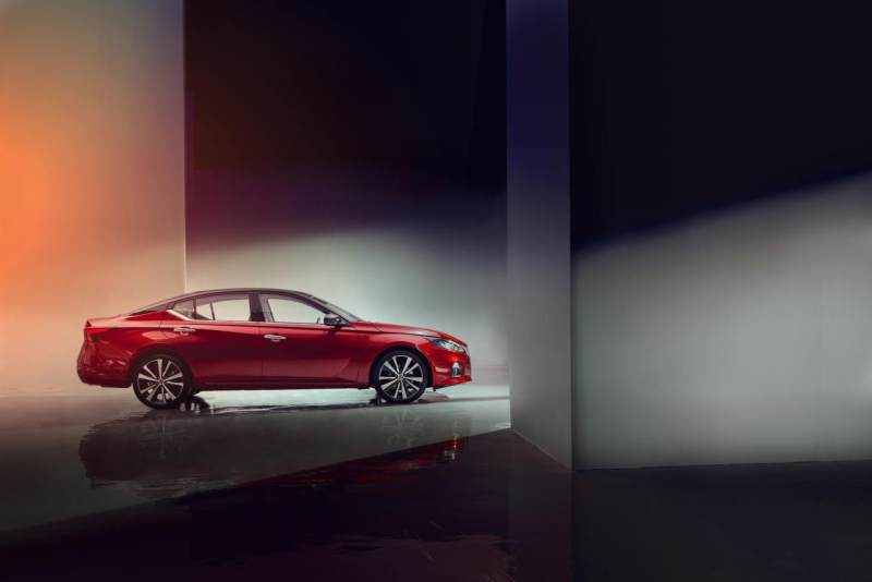 购车正当时，雅阁幻夜·锐智版不香，天籁智享领航版更值得买