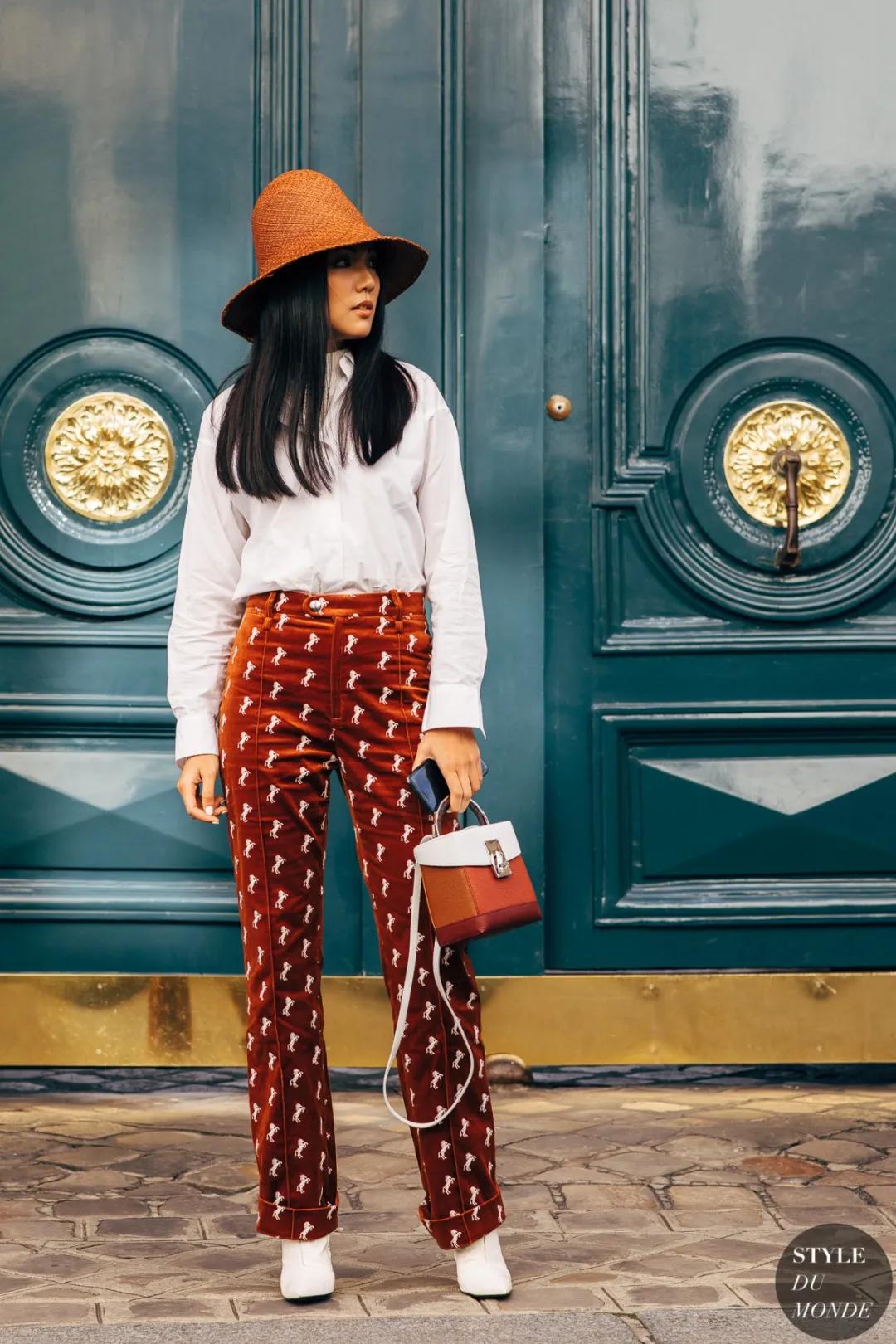 T恤穿腻了?想要时髦又遮肉,春夏白衬衫应该这么洗和这样穿