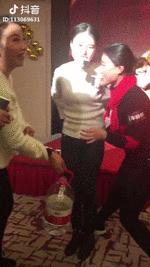 年会玩什么游戏最有意思,适合过年玩的年会游戏