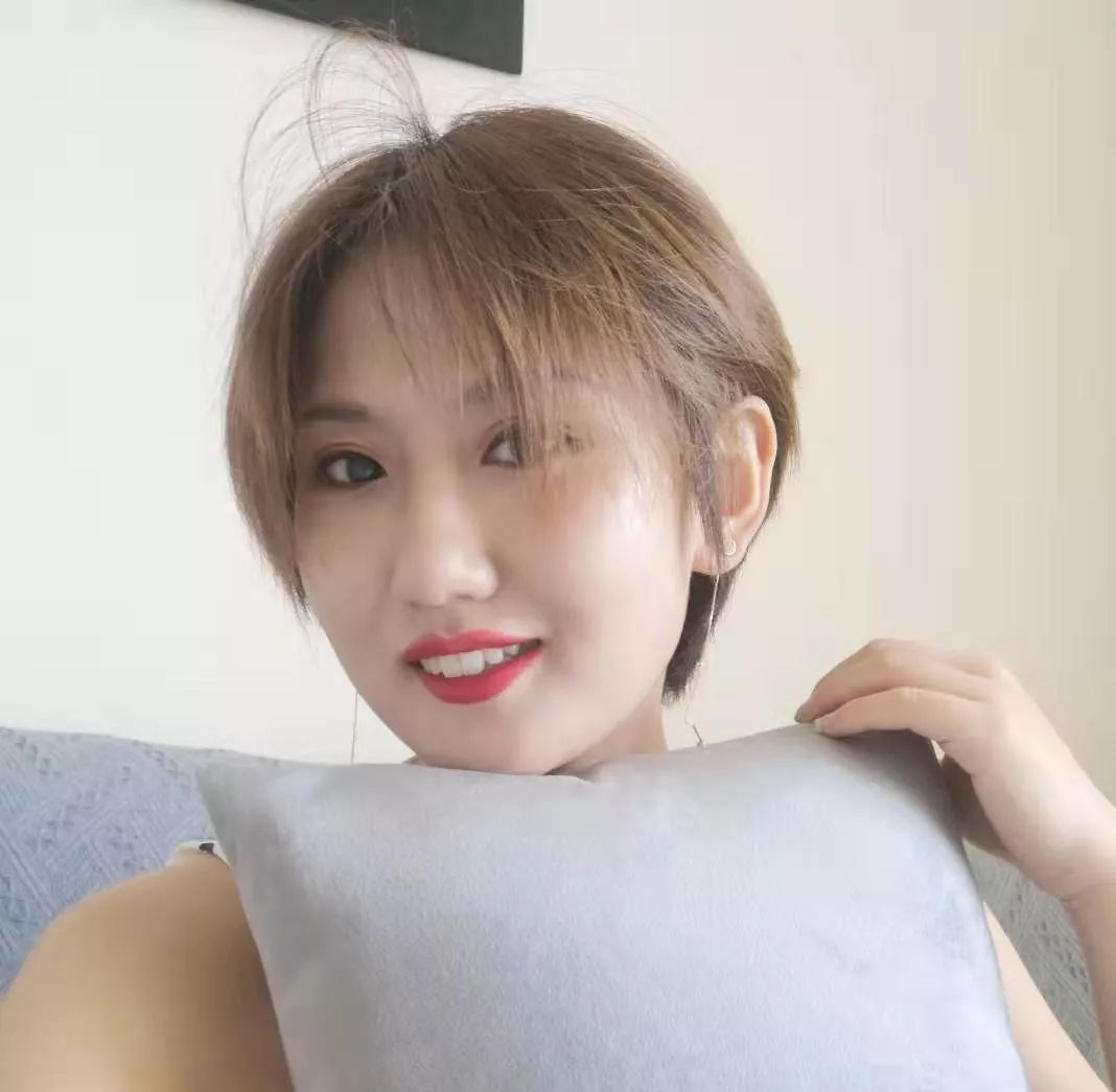 自己染头发推荐泡泡染发剂吗,爱折腾头发的女生