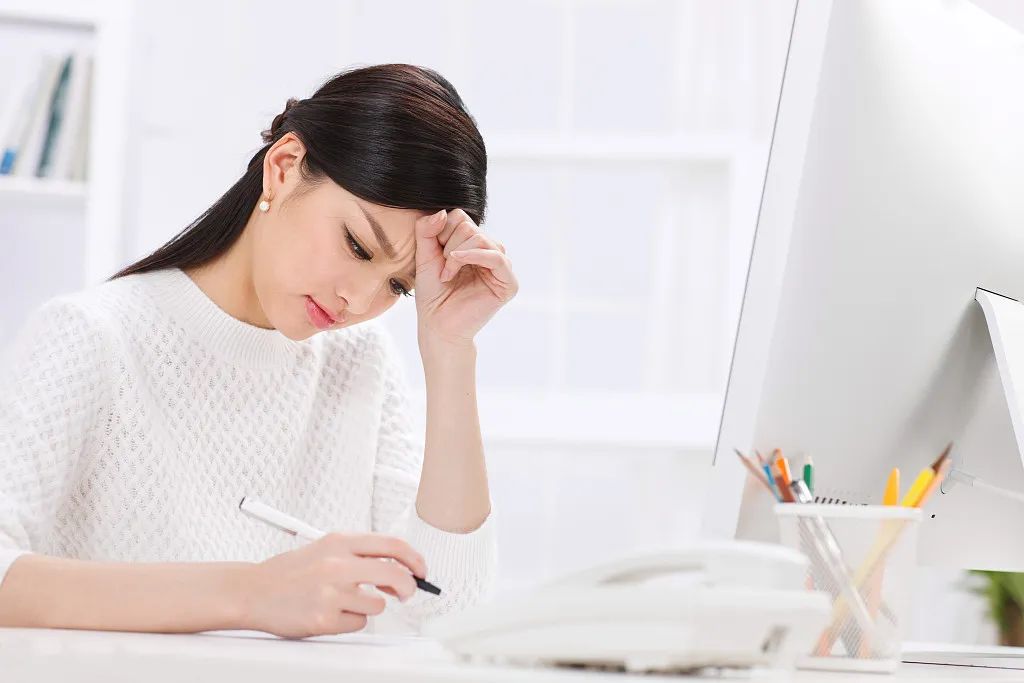 没精打采灰心丧气之间的关系,整天没精打采懒是一种病