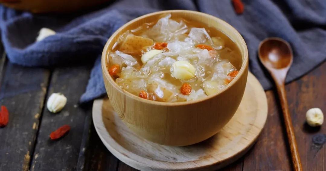 眼睛干嗓子干鼻子干吃什么药,眼睛干嗓子干大便干怎么回事