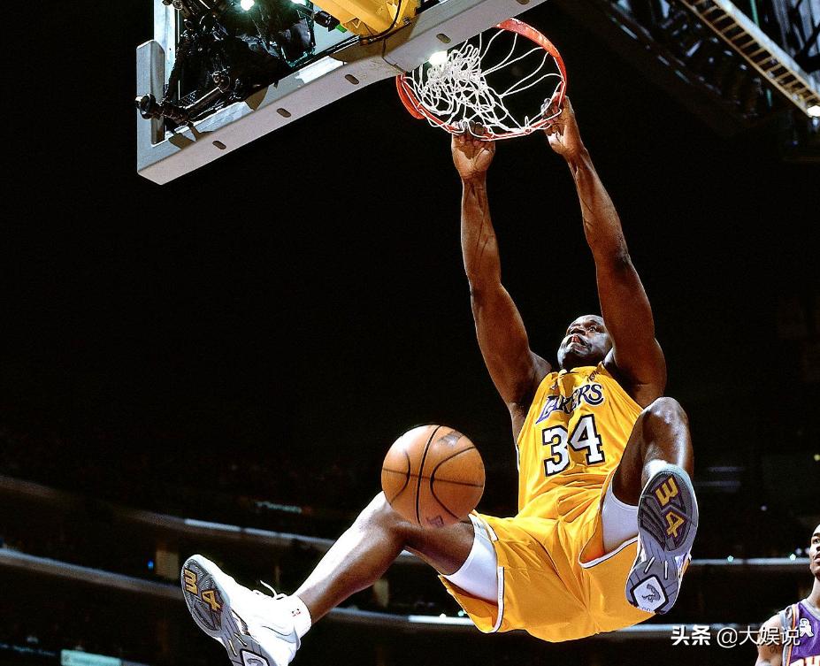 球衣上的荣誉标志,球衣号码代表人物