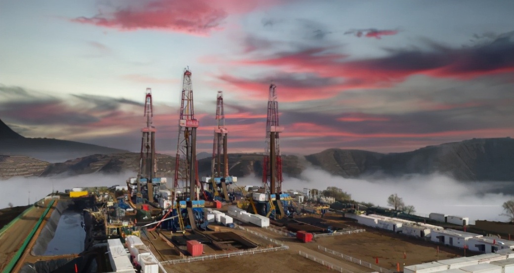 「花城早茶」冻冰冰，着羽绒！冷空气“*b大**oss”杀到丨包仔教路：“租”在广州，好幸福