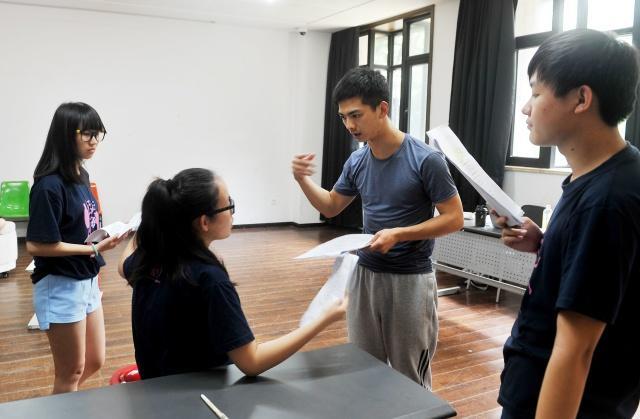 三本学生考研的利弊,三本大学生有考研的必要吗