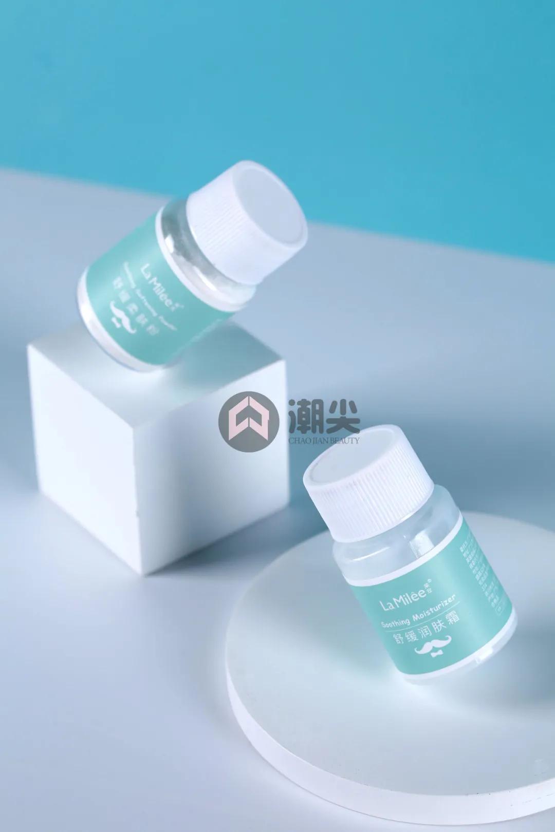 看你的小胡子这么可爱，一定是个男孩纸