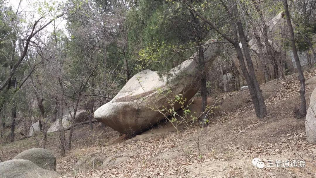 邹城峄山石头怎么形成的,峄山的石头是怎么形成