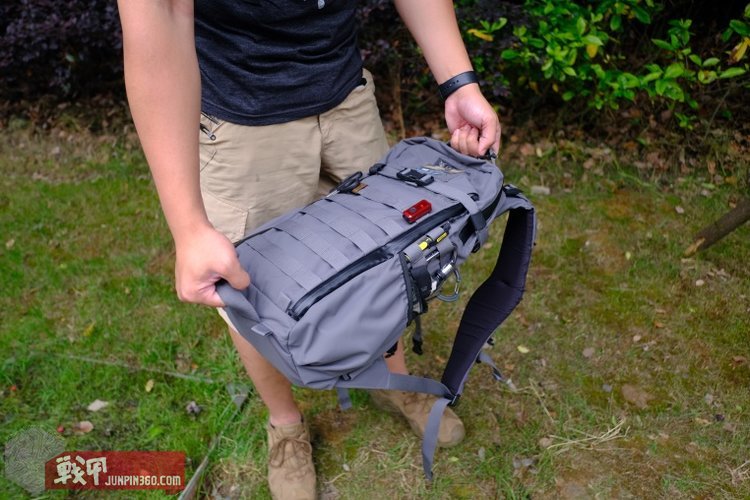 升级更全能LiiGear全新18L背包“章鱼老师”深度使用测评