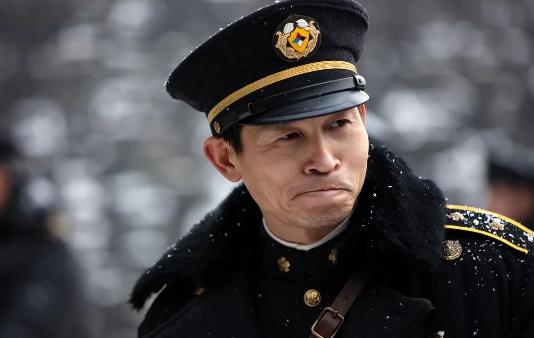 悬崖之上细节解析豆瓣,悬崖之上犀利点评