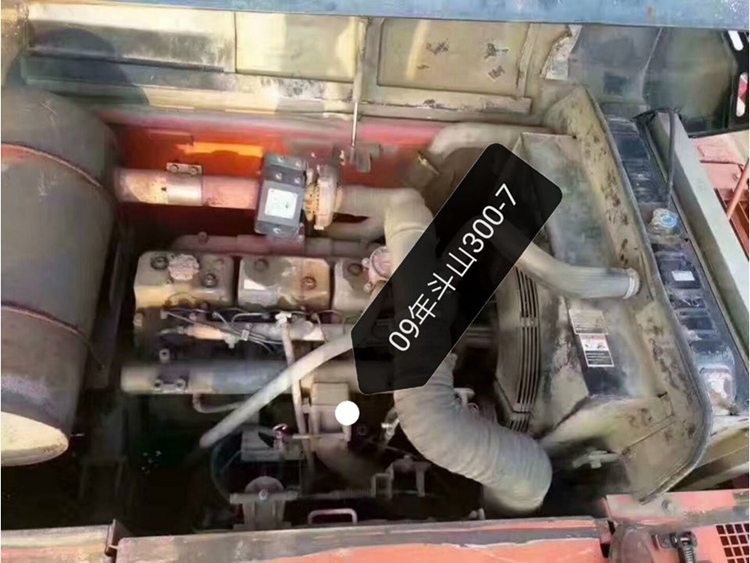 新疆二手斗山300挖机,斗山300挖掘机价格