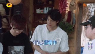 霸道总裁黄晓明电视剧觉醒年代,黄晓明从霸道总裁成卑微路人