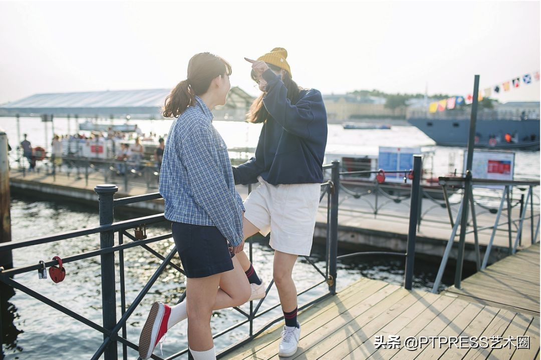 闺蜜拍照如何拍出高级感,闺蜜照怎么拍照好看又上镜