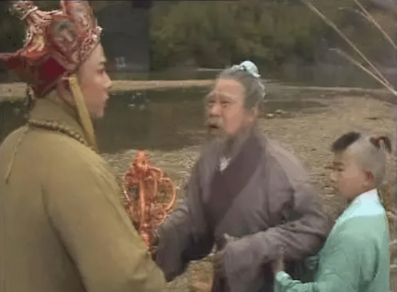 五行山给孙悟空吃桃的小孩,五行山保护孙悟空的人