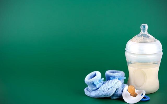 孩子奶瓶清洗用开水烫能洗干净不,新生儿奶瓶每天每次如何清洗消毒