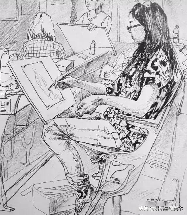 清华美院高分卷色彩,清华美院和国美哪个好