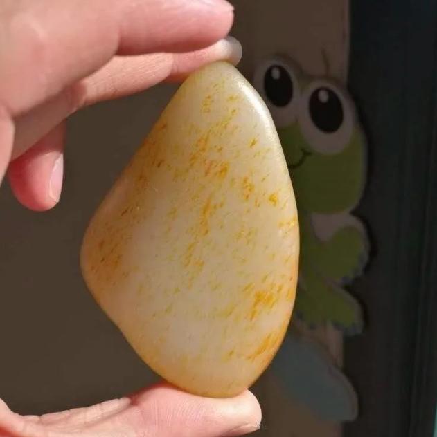 玉上洒金，是新玉种横空出世？